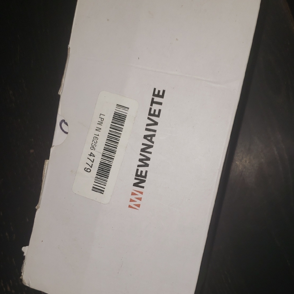 Newnaivete White Box